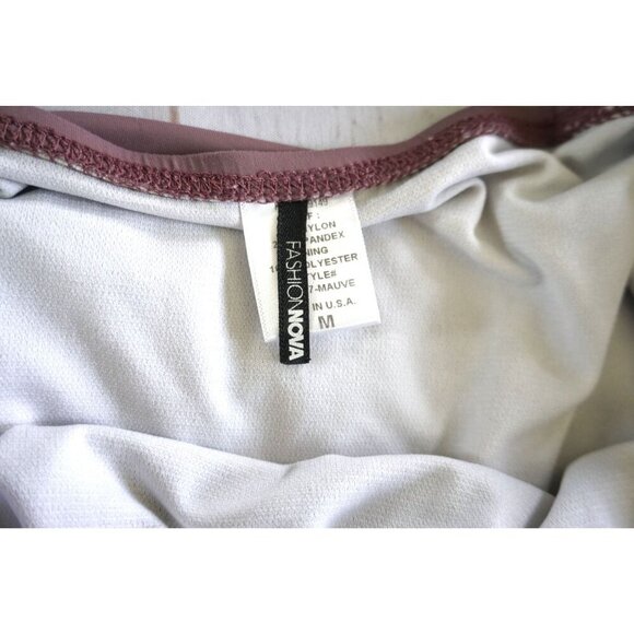 Fashion Nova Womens Mauve One-Piece Swimsuit - Size M - Picture 3 of 9